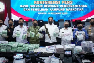 Bnn Gerebek Kampung Narkoba