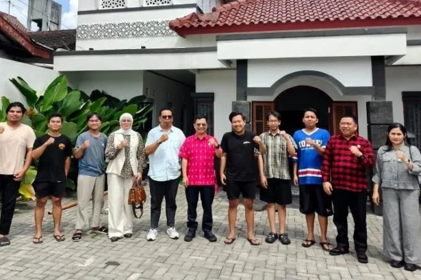 1112 Dewan Kunjungi Mahasiswa