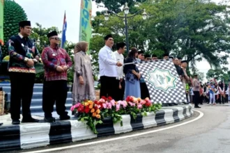 Buapti Lepas Pawai Taaruf