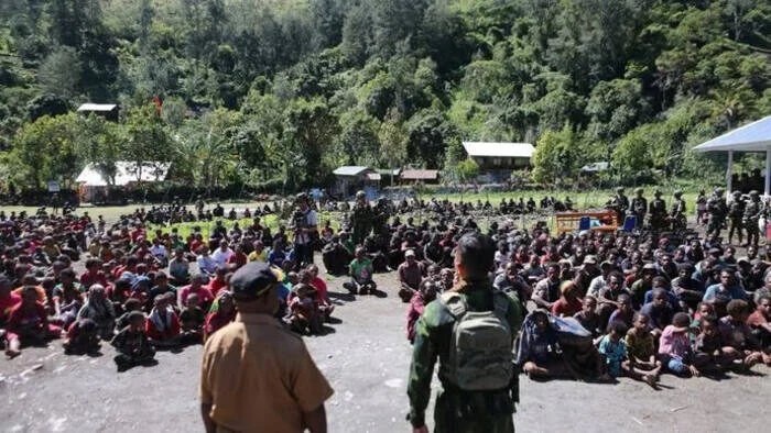 Jelang Natal, Pangkogabwilhan Iii Hadiri Tradisi Bakar Batu Di Tanah Papua