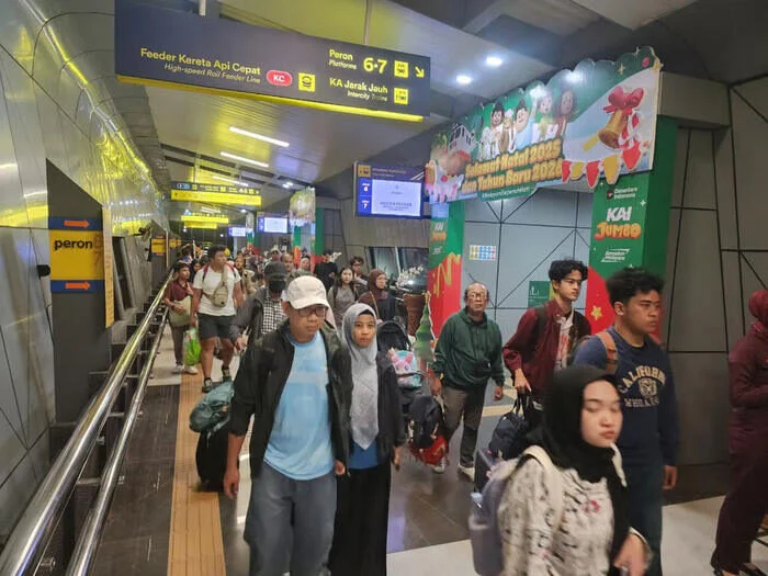 Kai Daop 2 Bandung Catat Tingginya Kedatangan Pelanggan Menggunakan Ka Pada 7 Hari Menjelang Libur Hari Raya Natal