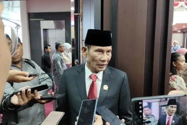 Ketua Arton Dohong