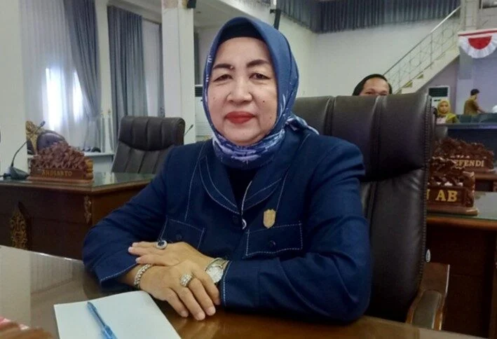 Anggota DPRD Barito Utara, Rujana Anggraini