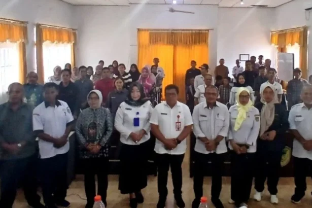 Sosialisaisi Disnaker Foto Bersama