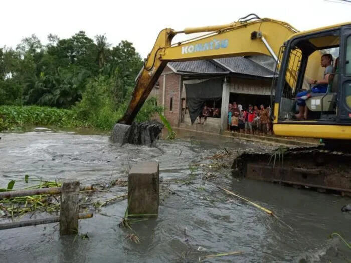 Tangani Banjir Dan Longsor Aceh, Kementerian Pu Intensifkan Normalisasi Saluran Dan Evakuasi Warga