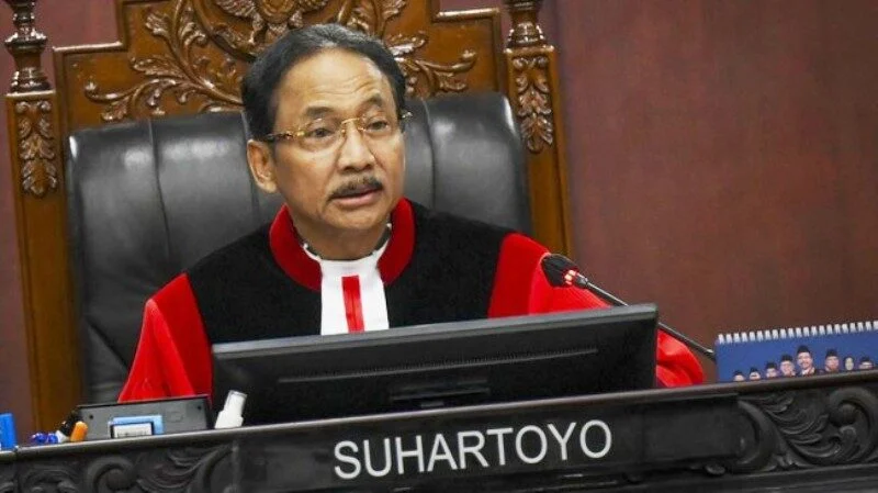 Ketua Mk Suhartoyo