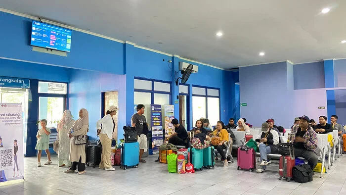 Pelindo Multi Terminal Lembar Layani Puluhan Ribu Penumpang Selama Nataru 2025