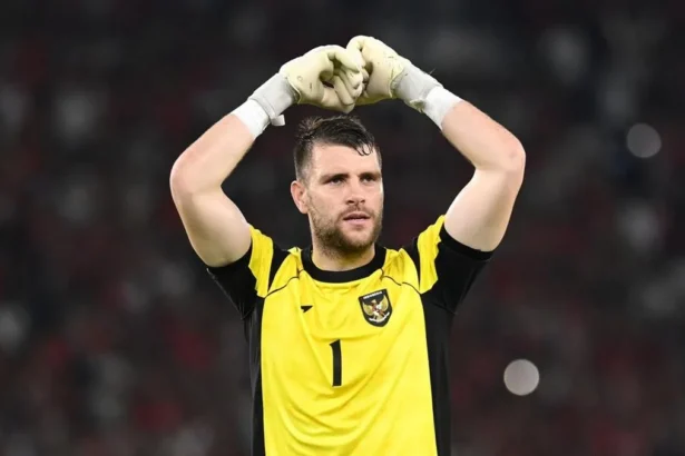 Kipar Timnas Indonesia Maarten Paes