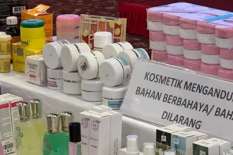 Kosmetik Berbahaya