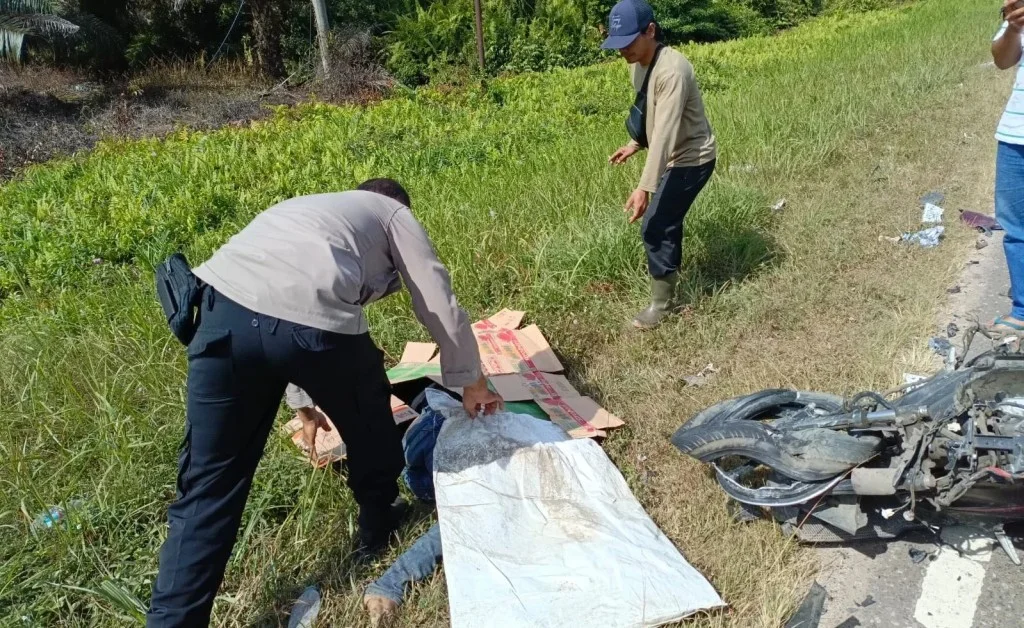 Lakalantas Pikap Vs Motor