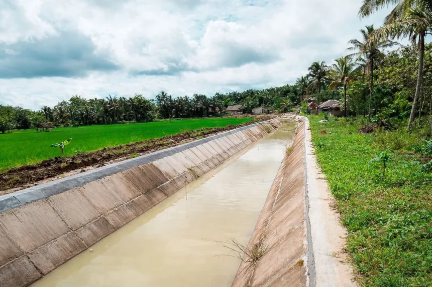 Proyek Irigasi Cibaliung Terapkan Sistem Modular, Gunakan Beton Precast Wsbp