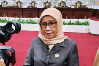 Siti Nafsiah33