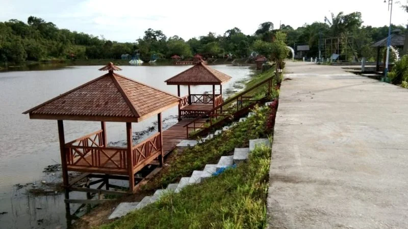 Objek wisata yang semakin dikenal masyarakat, DAM Trinsing.