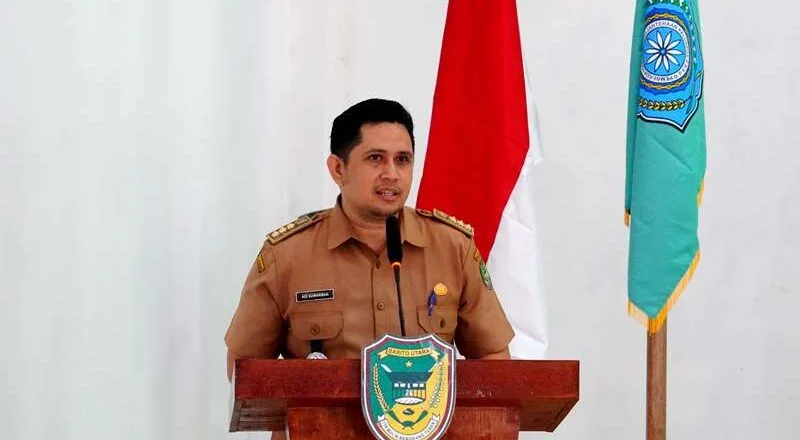 1201 Camat Lahei Barat Adi Suwarman