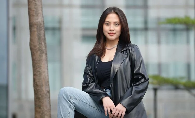 Adhisty Zara