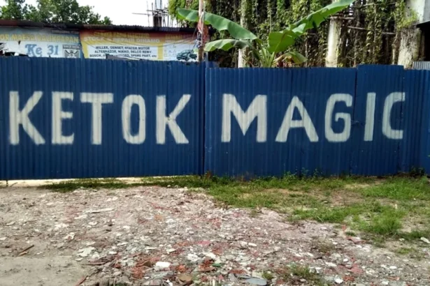 Ilustrasi Bengkel Ketok Magic