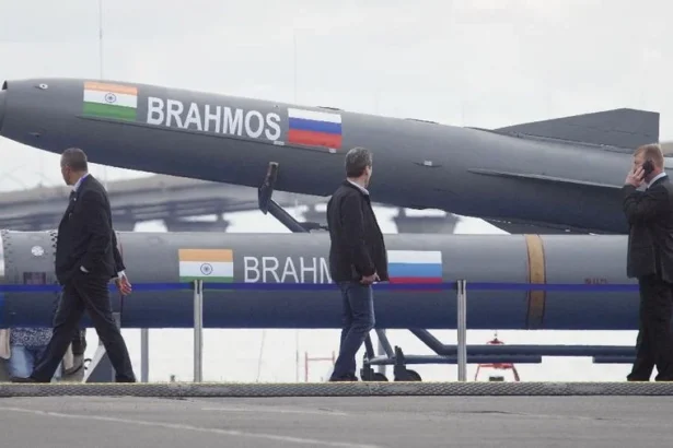 Rudah Supersonik Brahmos