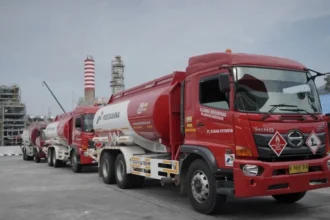 Truk Pertamina