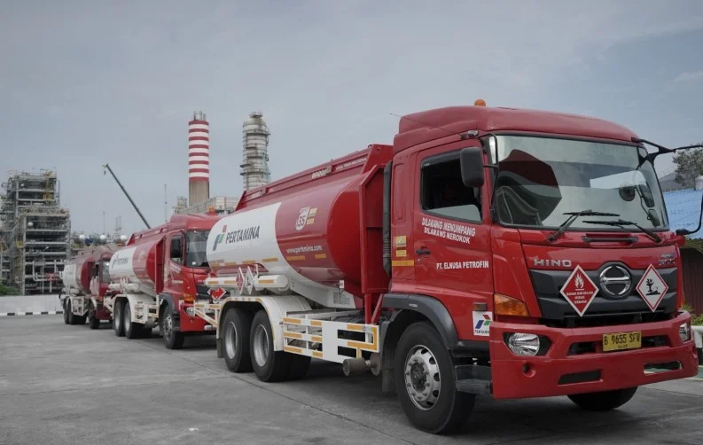 Truk Pertamina
