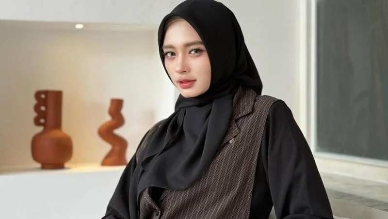 Inara Rusli Atau Inarasati
