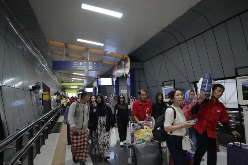 Kai Daop 2 Bandung Catat Kenaikan 19,9 Penumpang Ka Jarak Jauh Pada Triwulan I 2026, Maret Jadi Puncak Tertinggi