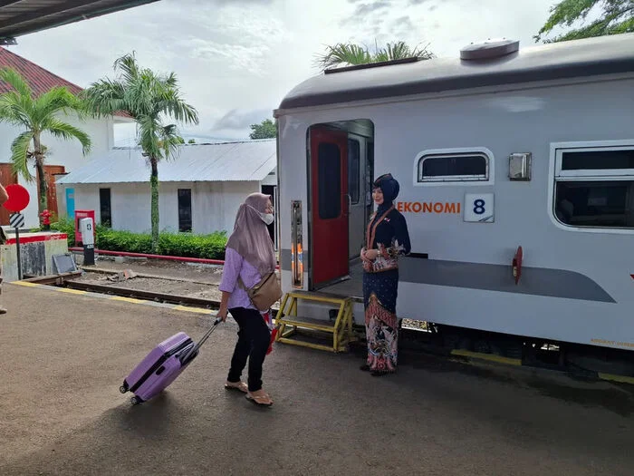 Kai Divre Iii Palembang Sediakan 17.980 Tempat Duduk Selama Libur Wafat Yesus Kristus