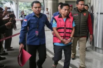 Ketua Ombudsman Tersangka Suap