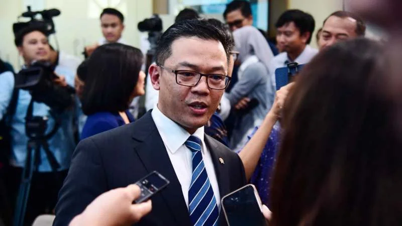 Menteri Luar Negeri Sugiono