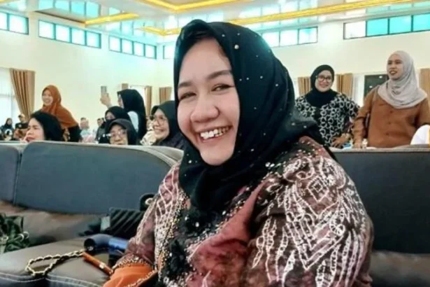 Anggota Dprd Barito Utara, Rosi Wahyuni