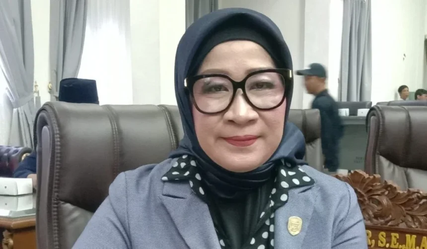 Hj Nety Herawati