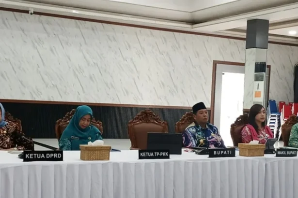 Ketua Dprd Barut Merry Musrenbang