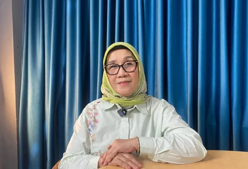 Siti Nafsiah33