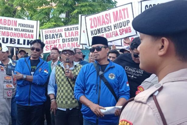 Aksi Aliansi Poros Tengah