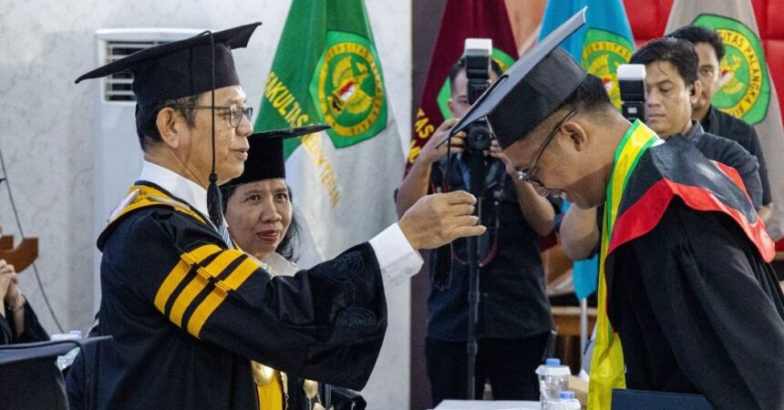 wisuda upr