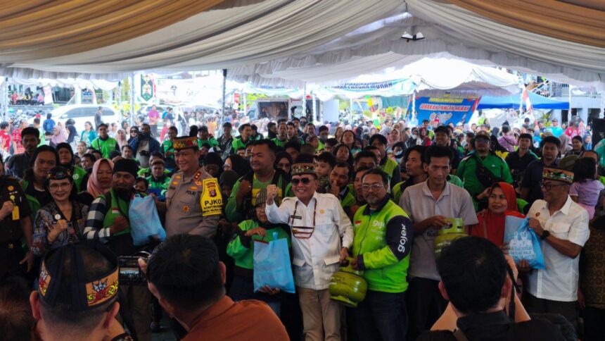 Pemerintah Provinsi Kalimantan Tengah bersama Pemerintah Kota Palangka Raya menggelar Gerakan Pangan Murah (GPM) dalam rangka memeriahkan Hari Jadi ke-69 Kota Palangka Raya, Kamis (23/7/2026).