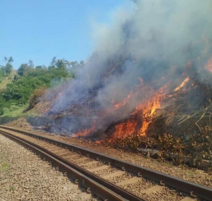 Musim Kemarau, Kai Daop 2 Bandung Himbau Tidak Bakar Sampah Di Sekitar Rel