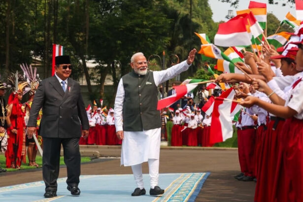 Prabowo Sambut Pm Narendra Modi Di Istana Merdeka, Tegaskan Eratnya Hubungan Indonesia India