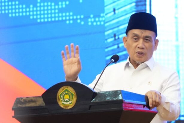 Wakil Menteri Agama (Wamenag), Romo Muhammad Syafi’i