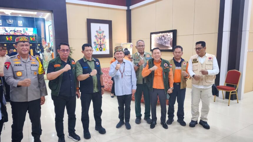 Kepala BNPB Suharyanto usai mengikuti Rapat Koordinasi Penanganan Karhutla di Palangka Raya, Kamis (30/7/2026).