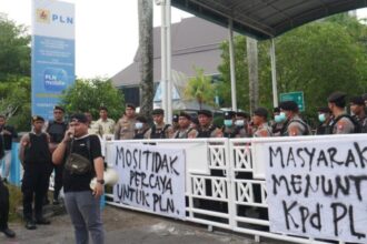 Demo Pln Protes Pemadaman