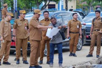 Tinjau Proyek