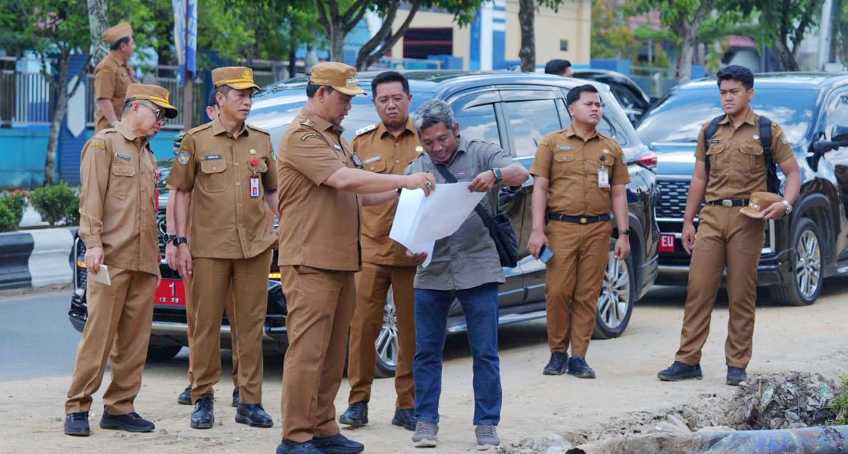 Tinjau Proyek
