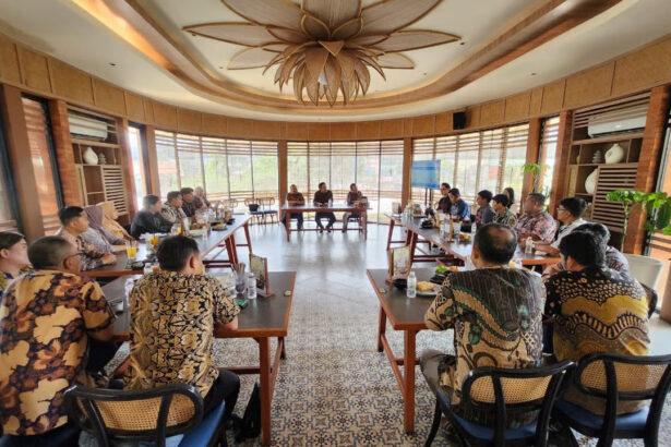 Perkuat Transformasi Mikro, Bri Region 6 Jakarta 1 Gelar Pembekalan Motivasi Dan Sharing Session Bersama Direktur Mikro