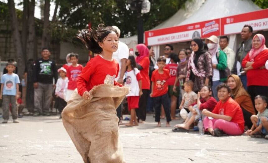 Warga Pasar Malaka Rorotan Antusias Ikuti Lomba 17 An (3)