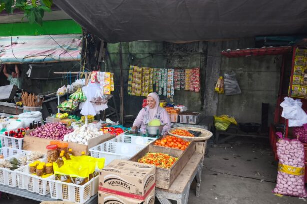 Pedagang di Pasar Besar, Kota Palangka Raya.