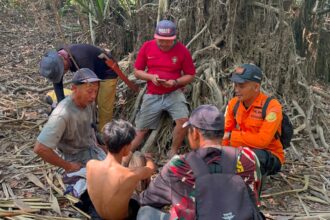 Setelah tiga hari dilaporkan hilang saat mencari ikan, M. Teguh (20), warga Desa Pembuang Hulu II, akhirnya berhasil ditemukan Tim SAR Gabungan dalam kondisi selamat di kawasan Hutan Telaga Seberang, Kecamatan Hanau, Kabupaten Seruyan, Kalimantan Tengah.