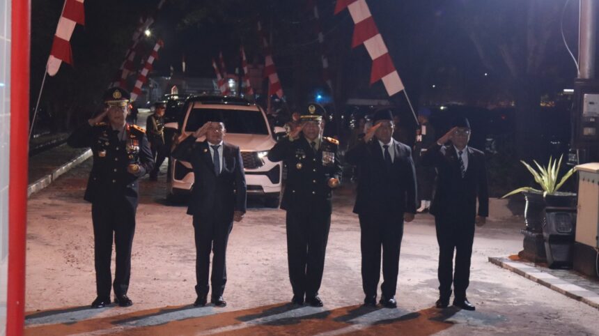 Malam renungan suci dalam rangka memperingati Hari Ulang Tahun (HUT) ke-81 Kemerdekaan Republik Indonesia di Kalimantan Tengah di Taman Makam Pahlawan (TMP) Sanaman Lampang, Palangka Raya, Minggu (16/8/2026) dini hari.