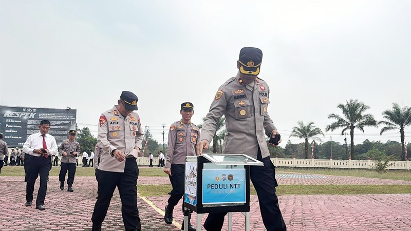 Galang Dana Polres Barsel
