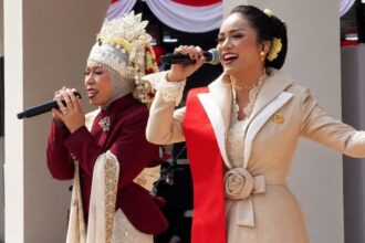Kris Dayanti Dan Melly Goeslaw