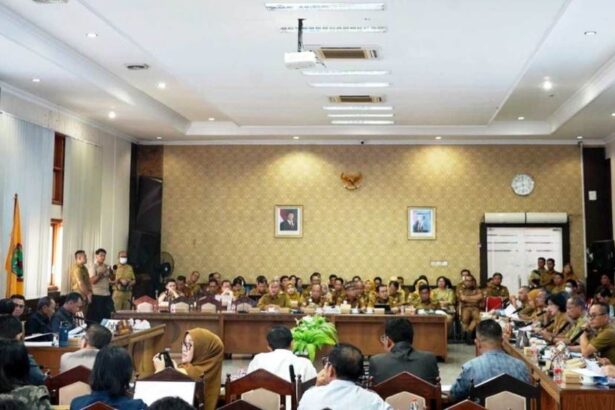 Rapat Banggar Dprd Kalteng